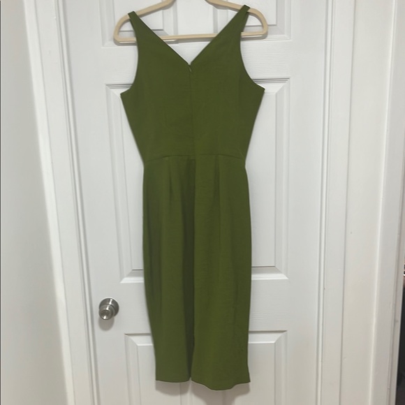 Chic Olive Green Midi Dress - Picture 5 of 6